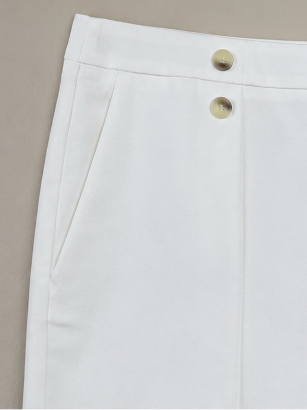 Vince Camuto Double Weave Button Front High-Waist Tailored Shorts - Picture 7 of 10